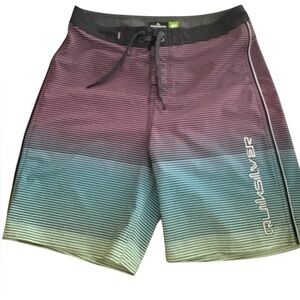 QUIKSILVER Highline Boardshorts 28 waist, SurfSilk. One rear Velcro pocket. NWOT